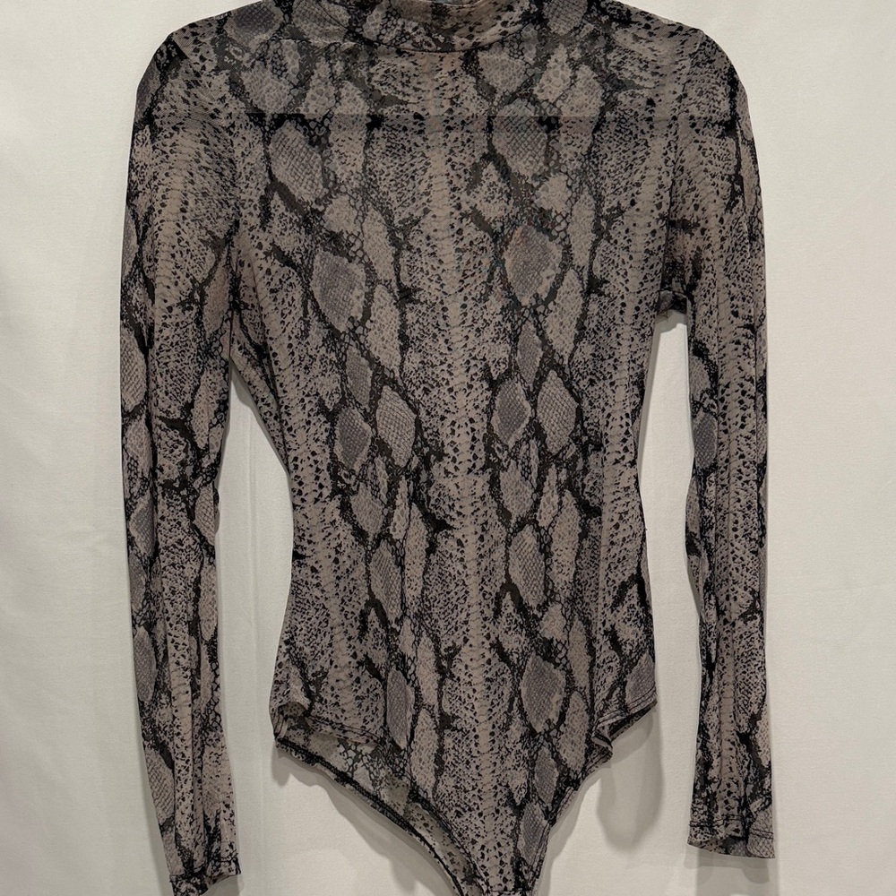 Haute Monde Serpentine Print Sheer Thong Bodysuit Size Medium Nudecore
